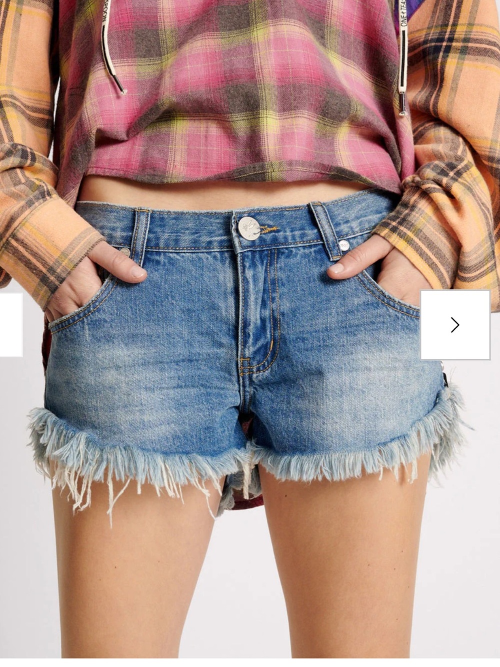 One Teaspoon Dukes Low Waist Mini Denim Shorts, 31